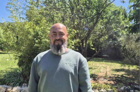 Philippe Massip, portrait authentique dans son jardin